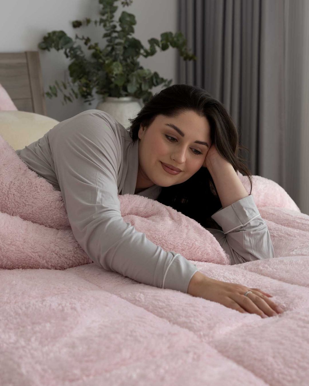 Morgan and Reid Chalk Pink Snuggle Fleece Comforter Set close-up highlighting the soft texture