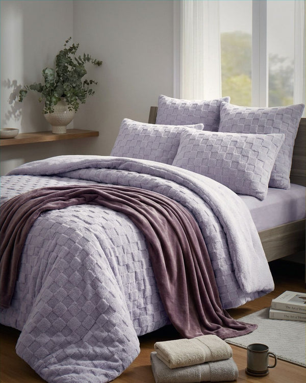 Lavender Checkered Snuggle Fleece Comforter Set