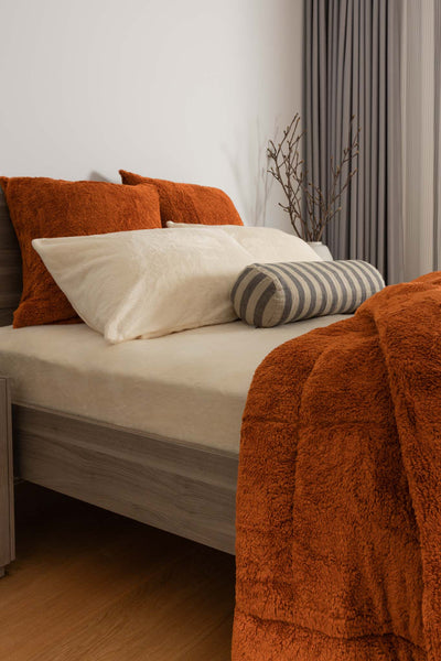 Cinnamon Snuggle Fleece Comforter Set
