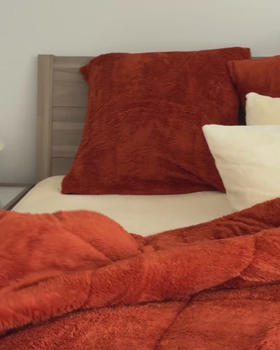 Cinnamon Snuggle Fleece Comforter Set